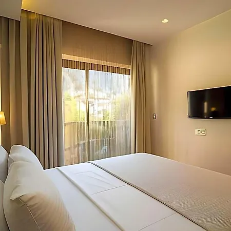 Rooms365 Hotel *