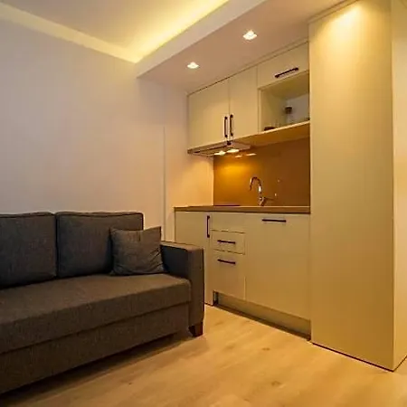 ホテル Rooms365