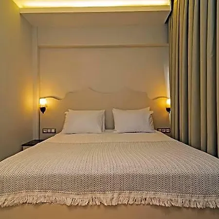 Rooms365 Hotel *